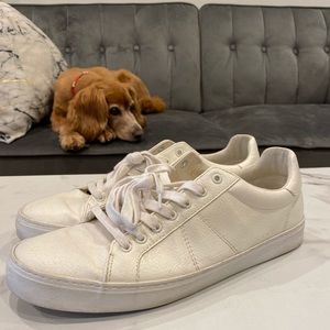 Old Navy Low White Fashion Sneakers Size 11